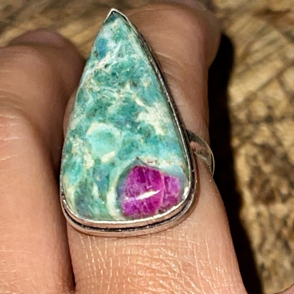 Ruby Fuschite Ring Size 5 1/2 - Picture 5 of 8